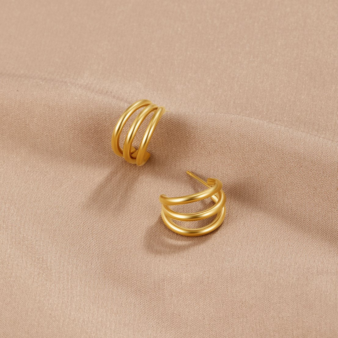 トロワ 3WAY フープピアス